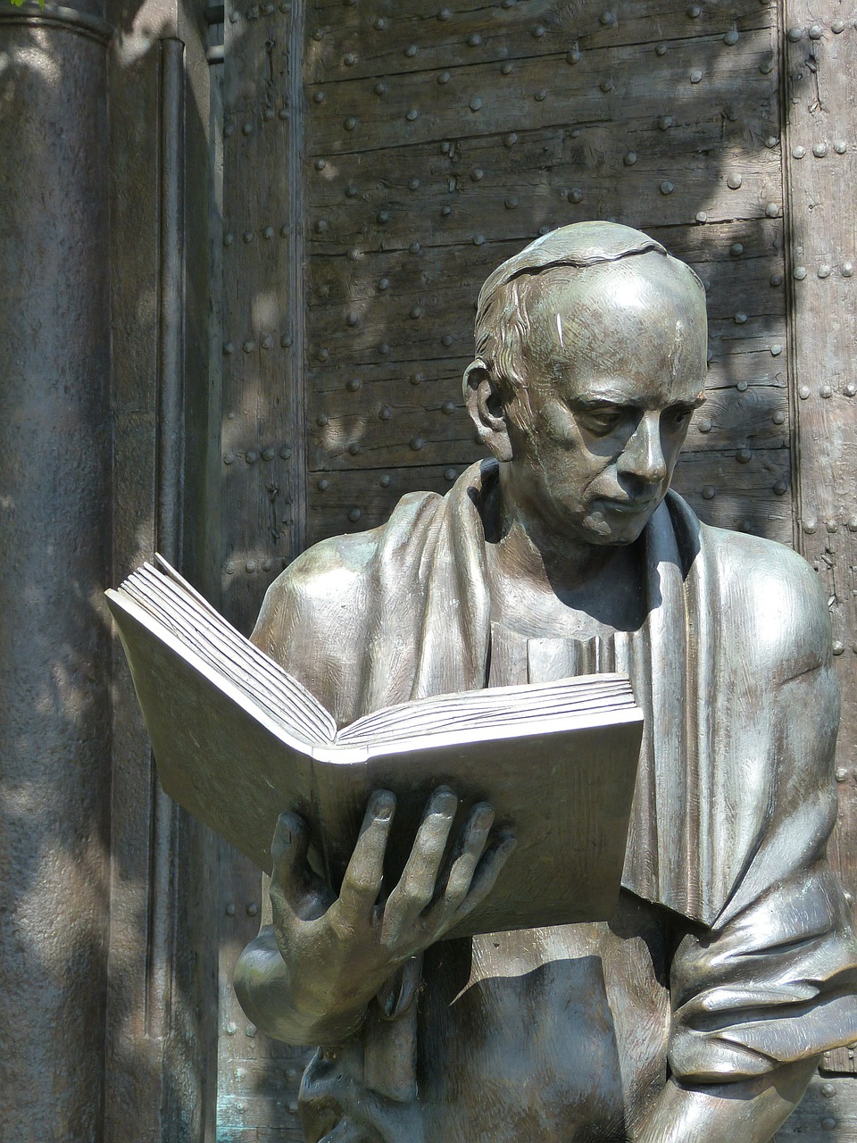 LesendeFigur